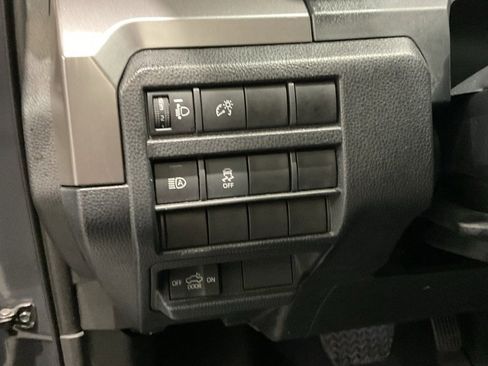 Used 2024 Toyota Tacoma TRD Off-Road image 8