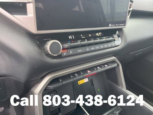 Used 2023 Toyota Tundra Limited image 27