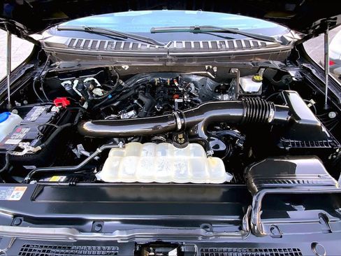 Used 2024 Ford Expedition Max Limited image 31