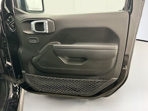 Used 2023 Jeep Wrangler Unlimited w/ 8.4" Radio Group AWD/4WD image 33