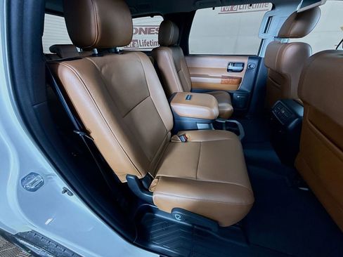 Certified 2019 Toyota Sequoia Platinum w/ Carpet Mat Package (TMS) image 37