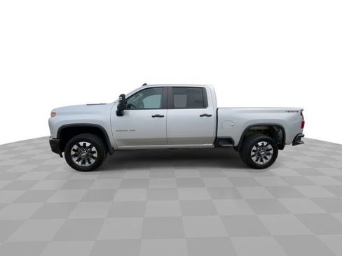 Used 2021 Chevrolet Silverado 2500 Custom w/ Custom Value Package AWD/4WD image 7