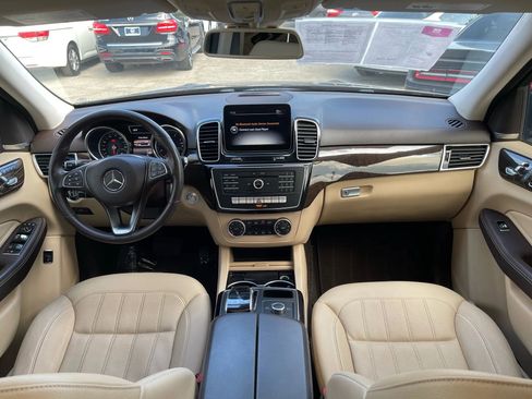 Used 2018 Mercedes-Benz GLE 350 GLE 350 Sport Utility 4D image 11