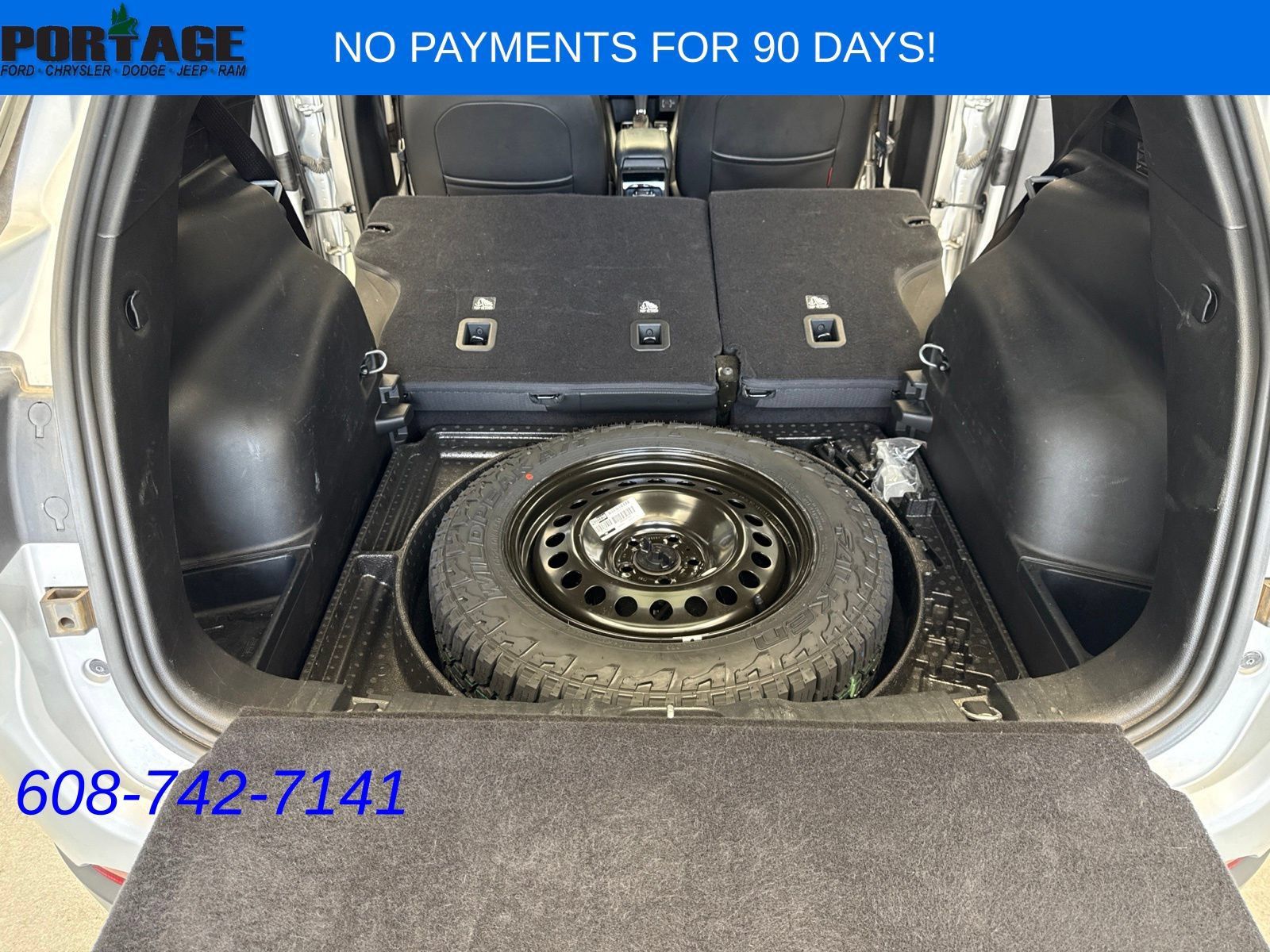 Used 2025 Jeep Compass Trailhawk AWD/4WD image 36