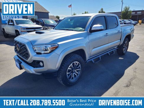 Used 2022 Toyota Tacoma TRD Sport image 1