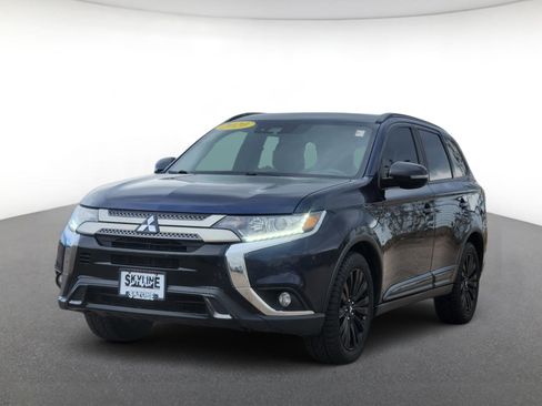 Used 2020 Mitsubishi Outlander LE FWD image 2