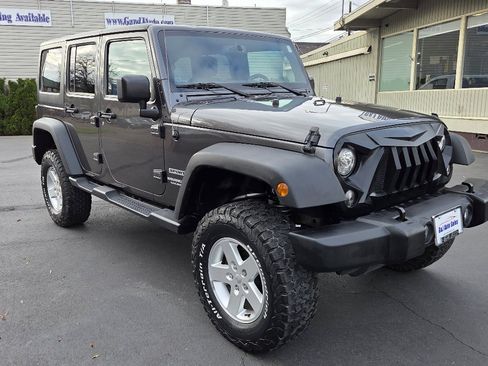 Used 2017 Jeep Wrangler Unlimited Sport w/ Quick Order Package 24S image 6