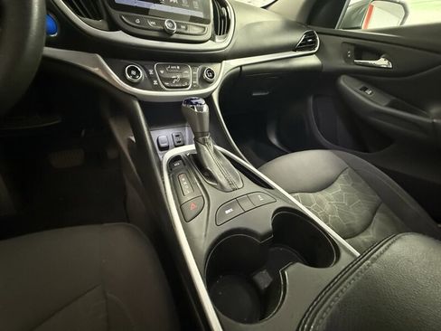 Used 2018 Chevrolet Volt LT image 10