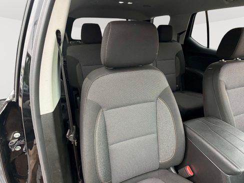 Used 2021 Chevrolet Traverse LS FWD image 28