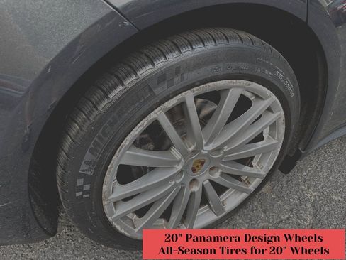Used 2018 Porsche Panamera 4 AWD/4WD image 40