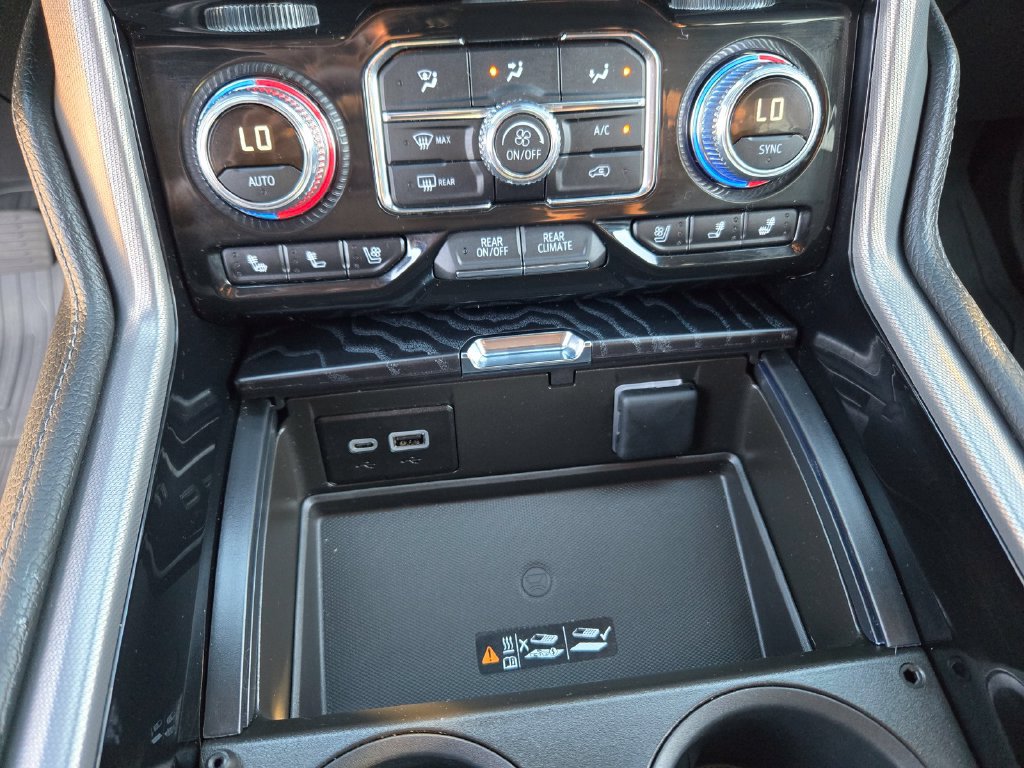 Used 2024 GMC Yukon Denali AWD/4WD image 19