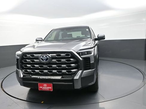 Used 2024 Toyota Tundra Platinum AWD/4WD image 40