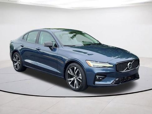 Certified 2025 Volvo S60 B5 Plus FWD image 1