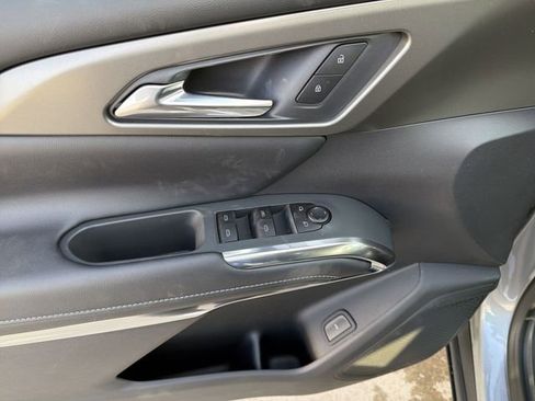 New 2026 Chevrolet Traverse LT w/ Midnight/Sport Edition AWD/4WD image 14