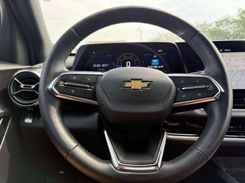 Used 2026 Chevrolet Equinox LT FWD image 18