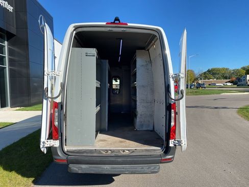 Used 2019 Freightliner Sprinter 170 image 6