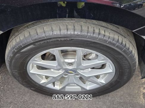 Used 2022 Chevrolet Equinox LT FWD image 6