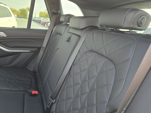 New 2026 BMW X5 xDrive40i w/ M Sport Package image 14