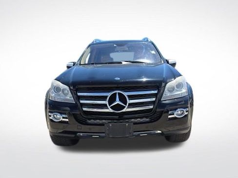 Used 2009 Mercedes-Benz GL 550 4MATIC image 2