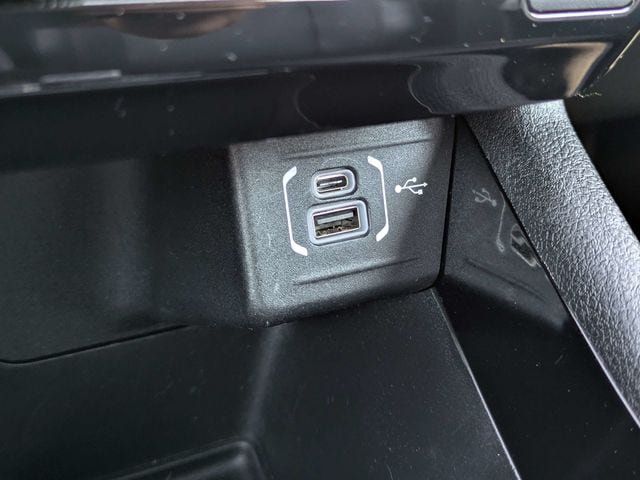Used 2022 Jeep Compass Limited AWD/4WD image 21