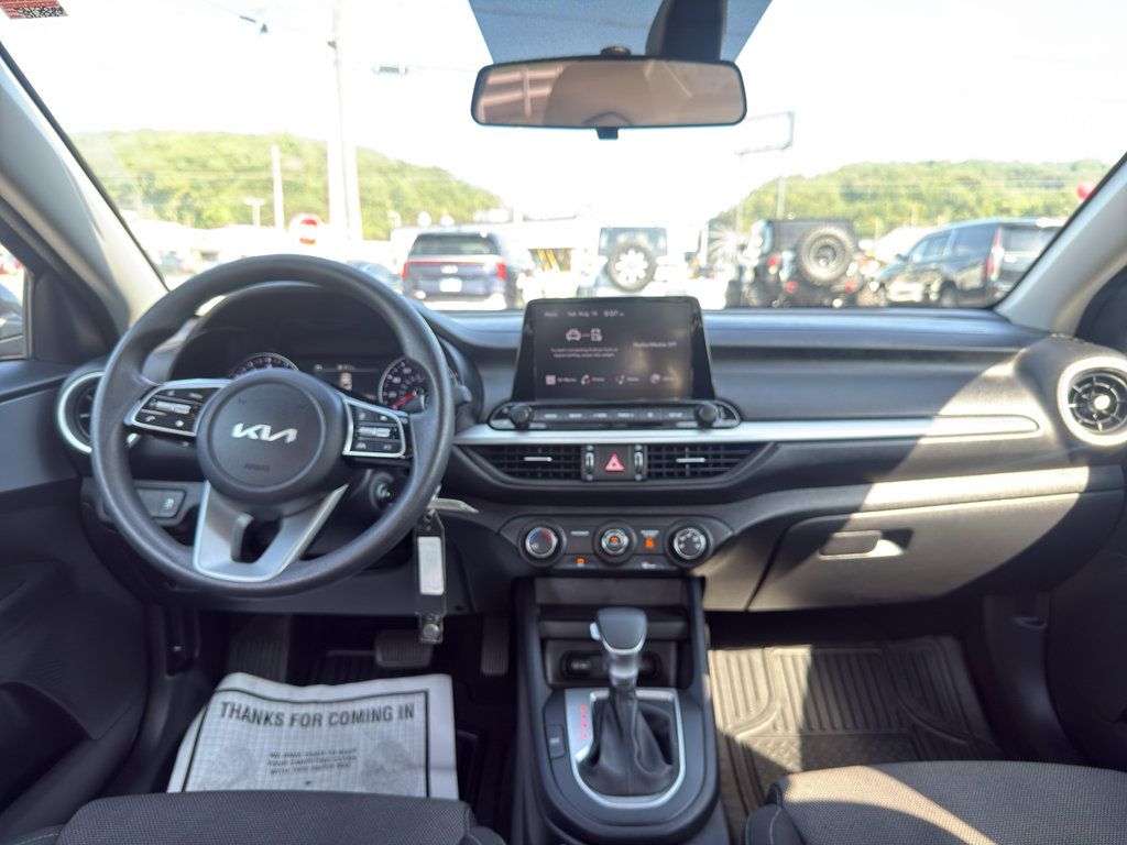 Used 2024 Kia Forte LXS w/ LXS Technology Package FWD image 14