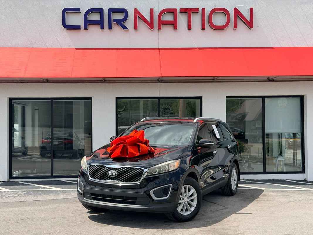Used 2018 Kia Sorento FWD image 2