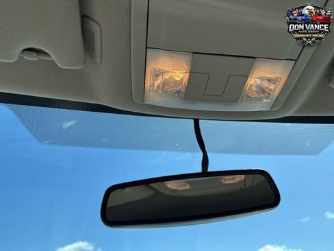 Used 2013 Ford Edge SEL FWD image 19