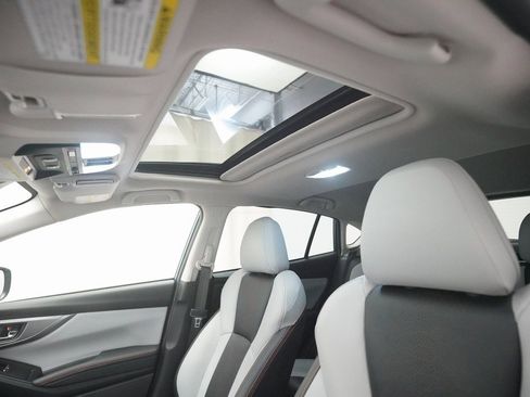 Used 2022 Subaru Crosstrek 2.5i Limited image 32