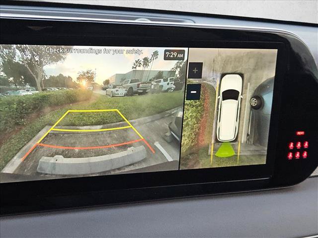 Used 2025 Hyundai Palisade SEL FWD image 9