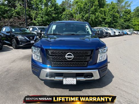Used 2024 Nissan Titan SV w/ SV Convenience Package AWD/4WD image 10