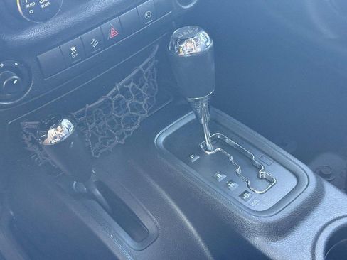 Used 2016 Jeep Wrangler Unlimited Sahara w/ Connectivity Group image 20