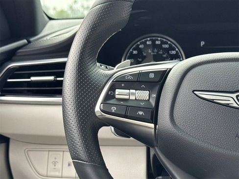 Used 2025 Genesis G70 2.5T image 15