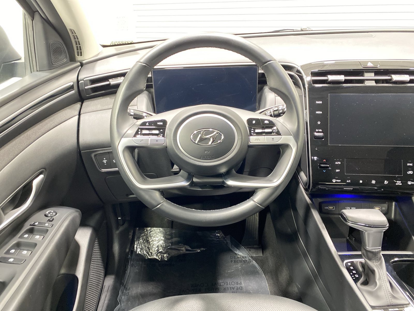 Used 2023 Hyundai Tucson SEL w/ Convenience Package AWD/4WD image 14