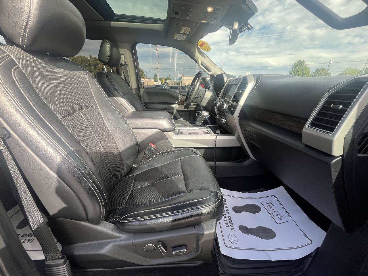 Used 2018 Ford F150 Lariat w/ Equipment Group 502A Luxury AWD/4WD image 17