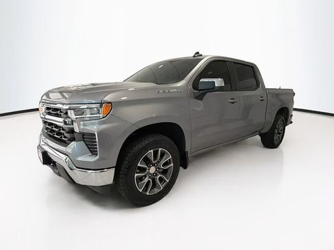 Certified 2025 Chevrolet Silverado 1500 LT w/ Convenience Package II AWD/4WD image 3