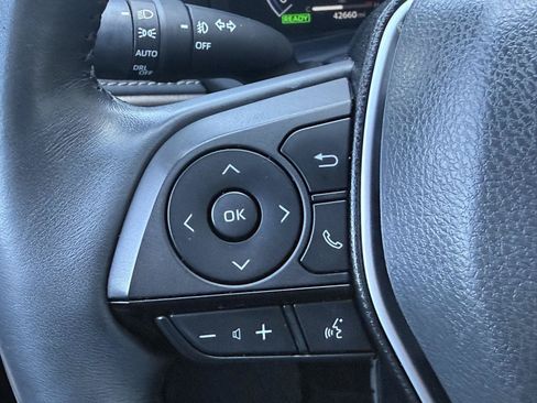 Used 2023 Toyota Venza Limited AWD/4WD image 18