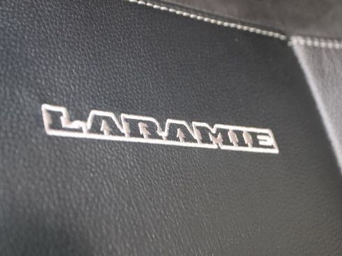 Used 2022 RAM 2500 Laramie AWD/4WD image 14