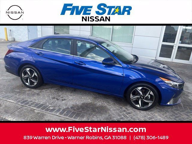 Used 2023 Hyundai Elantra Limited FWD image 3