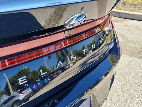 Certified 2023 Hyundai Elantra Limited w/ Cargo Package image 5