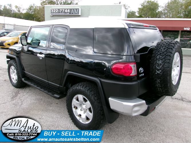 Used 2007 Toyota FJ Cruiser 4WD w/ Upgrade Pkg 2 image 3