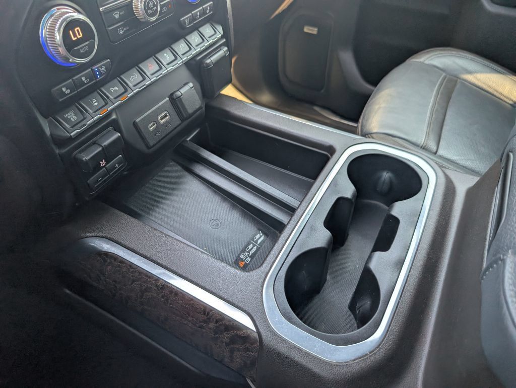 Used 2021 GMC Sierra 2500 Denali w/ Denali Ultimate Package AWD/4WD image 25