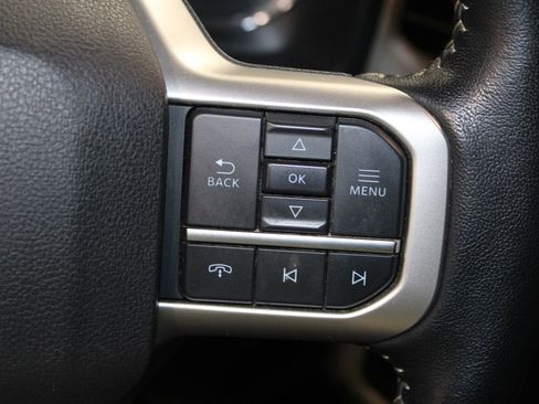 Used 2023 Ford Expedition XLT image 40