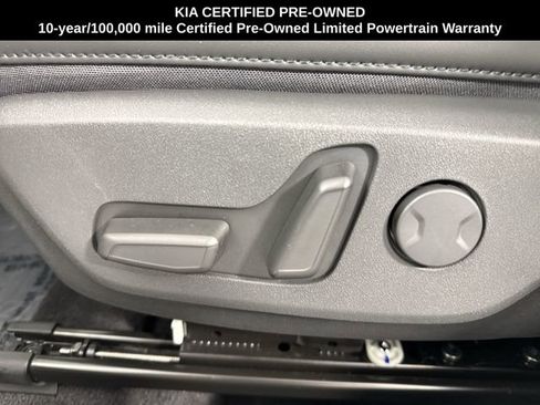 Certified 2025 Kia Niro EX Touring image 20