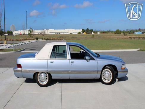 Used 1994 Buick Roadmaster Sedan image 37