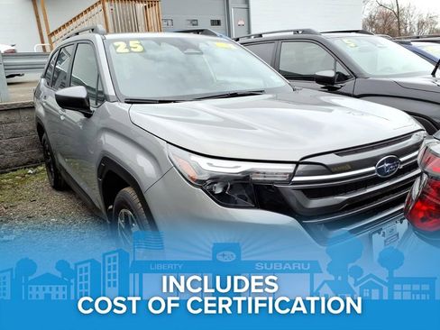 Used 2025 Subaru Forester Premium image 1