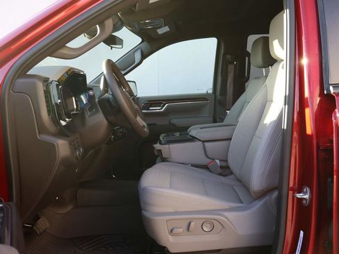 Used 2024 Chevrolet Silverado 1500 RST image 9