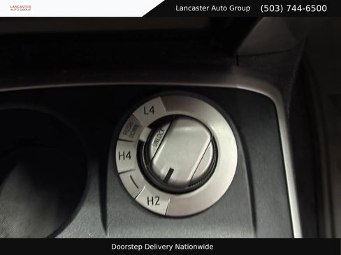 Used 2016 Toyota 4Runner SR5 AWD/4WD image 21