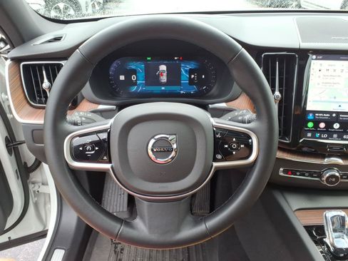 Used 2025 Volvo XC60 B5 Ultra AWD/4WD image 21