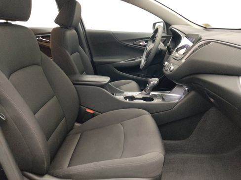 Used 2025 Chevrolet Malibu LT FWD image 21