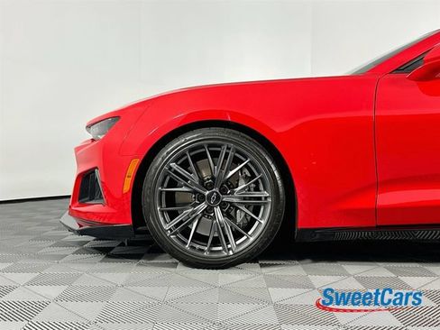Used 2022 Chevrolet Camaro ZL1 RWD image 42